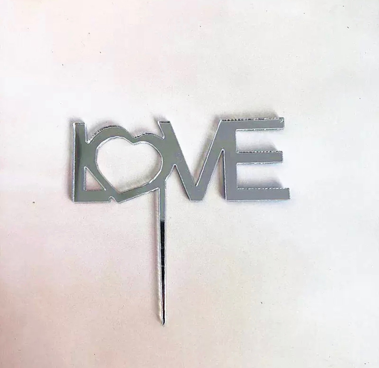 Топпер LOVE серебро акрил